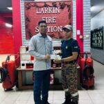 PENYERAHAN CEK SAGUHATI MASUK HOSPITAL KEPADA AHLI KPBPSM CAWANGAN NEGERI JOHOR